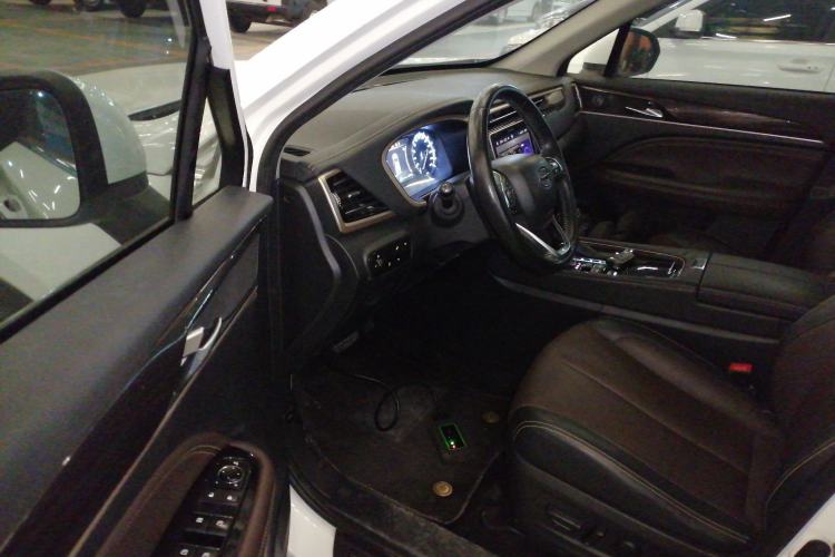 Used GAC Trumpchi GS5 2019 235T Automatic Luxury Edition Driver Seat