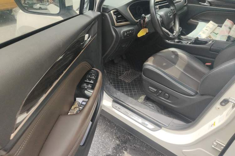 Used GAC Trumpchi GS5 2019 270T Automatic Elite Edition Driver Seat