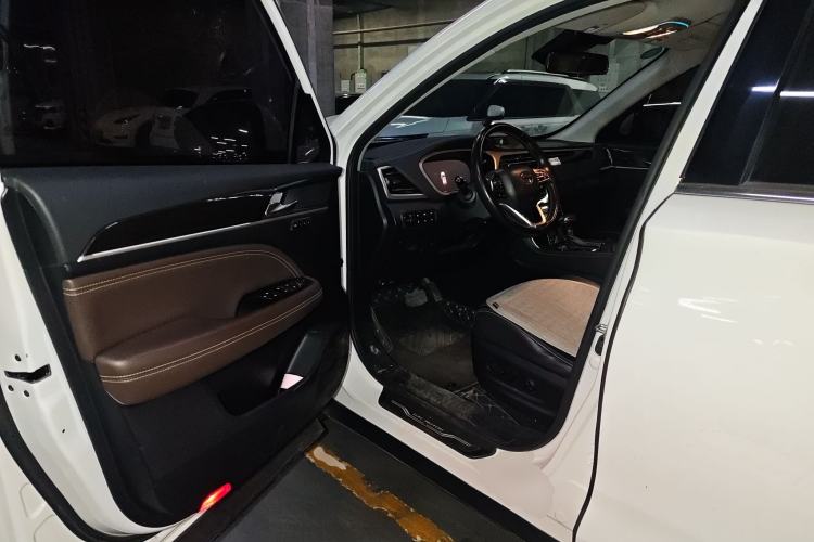 Used GAC Trumpchi GS5 2019 270T Automatic Prestige Edition Driver Seat