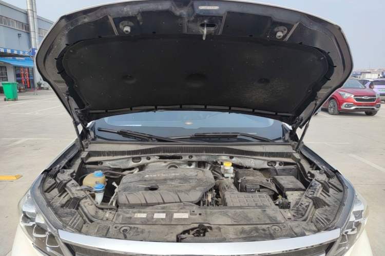 Used GAC Trumpchi GS5 2019 270T Automatic Luxury Edition Engine Bay