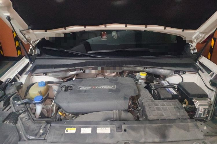 Used GAC Trumpchi GS5 2019 235T Automatic Luxury Edition Engine Bay