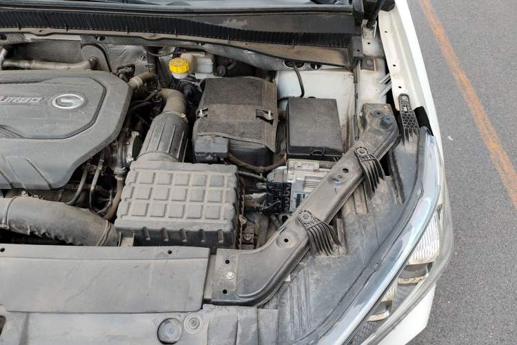 Used GAC Trumpchi GS5 2019 270T Automatic Luxury Edition Engine Bay Left