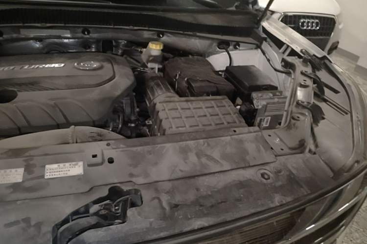 Used GAC Trumpchi GS5 2019 270T Automatic Elite Edition Engine Bay Left