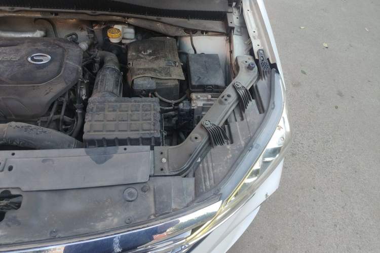 Used GAC Trumpchi GS5 2019 270T Automatic Luxury Edition Engine Bay Left