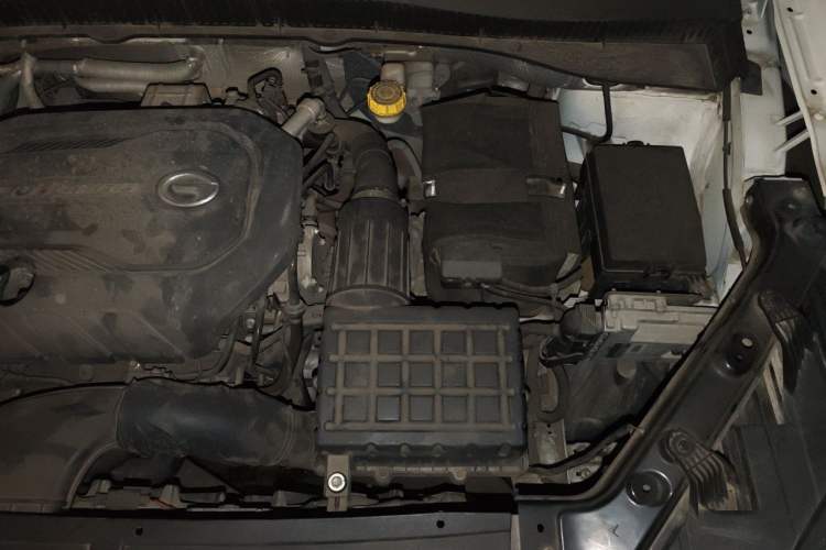 Used GAC Trumpchi GS5 2019 270T Automatic Luxury Edition Engine Bay Left