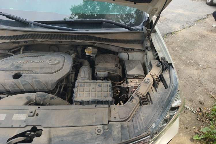 Used GAC Trumpchi GS5 2019 270T Automatic Luxury Edition Engine Bay Left