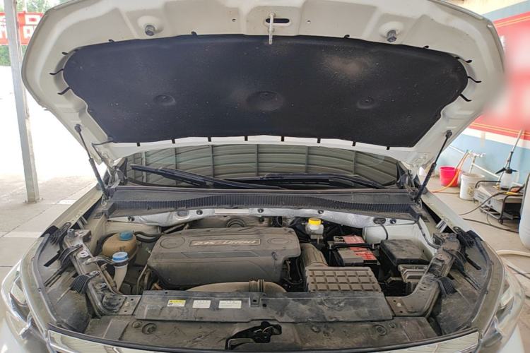 Used GAC Trumpchi GS5 2019 235T Automatic Elite Edition Engine Bay