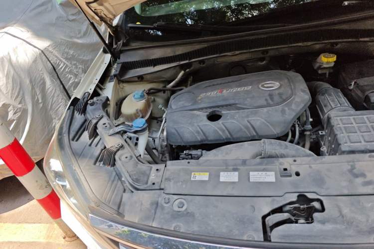 Used GAC Trumpchi GS5 2019 270T Automatic Prestige Edition Engine Bay Right