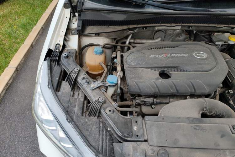 Used GAC Trumpchi GS5 2019 270T Automatic Luxury Edition Engine Bay Right