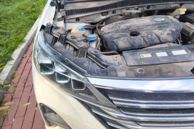 Used GAC Trumpchi GS5 2019 270T Automatic Luxury Edition Engine Bay Right