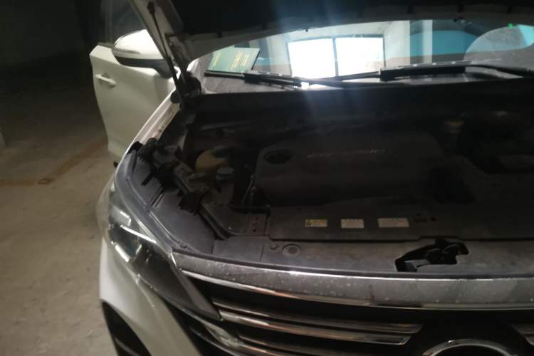 Used GAC Trumpchi GS5 2019 235T Automatic Comfort Edition Engine Bay Right