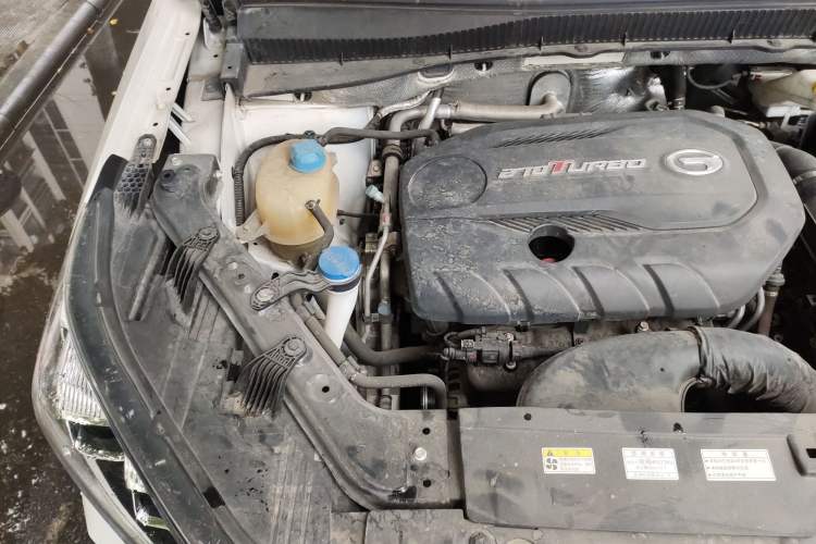 Used GAC Trumpchi GS5 2019 270T Automatic Luxury Edition Engine Bay Right