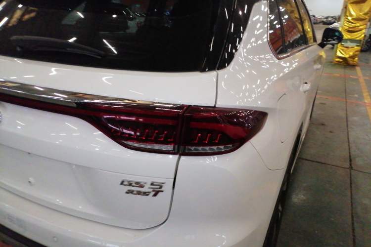 Used GAC Trumpchi GS5 2019 235T Automatic Luxury Edition Exterior 2