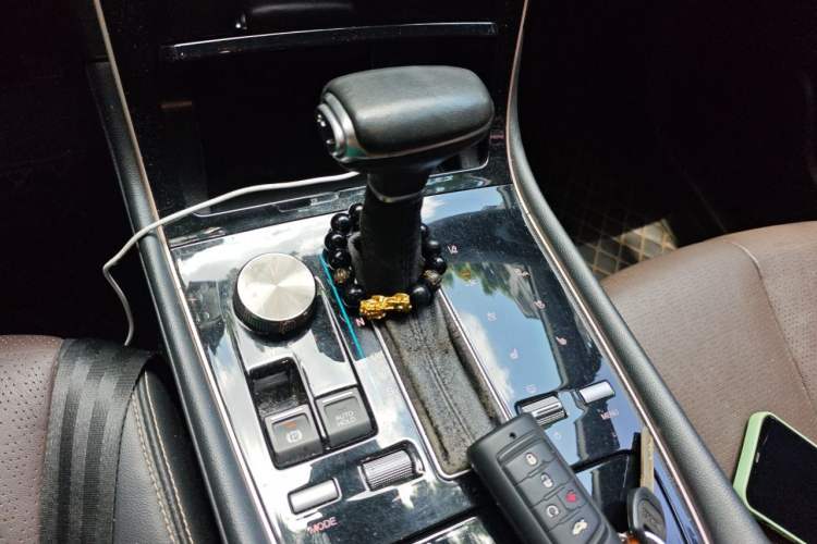 Used GAC Trumpchi GS5 2019 270T Automatic Prestige Edition Gear Lever