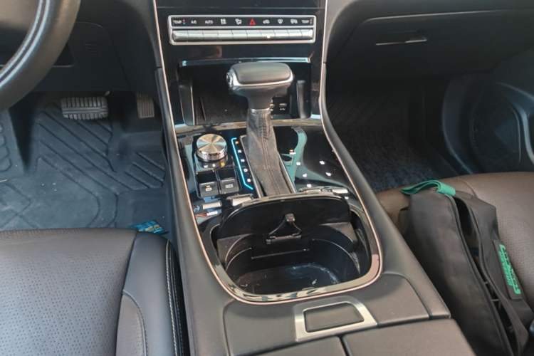 Used GAC Trumpchi GS5 2019 270T Automatic Luxury Edition Gear Lever