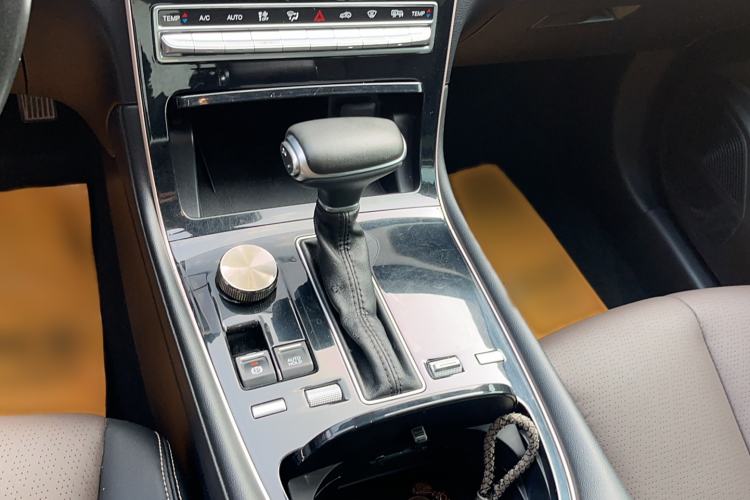 Used GAC Trumpchi GS5 2019 270T Automatic Luxury Edition Gear Lever