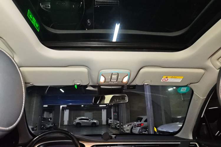 Used GAC Trumpchi GS5 2019 270T Automatic Prestige Edition Headliner