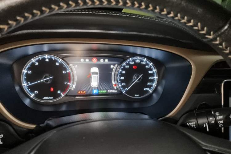 Used GAC Trumpchi GS5 2019 270T Automatic Luxury Edition Instrument Cluster