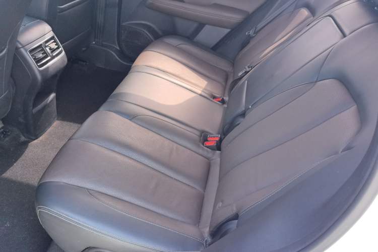 Used GAC Trumpchi GS5 2019 235T Automatic Luxury Edition Interior 1