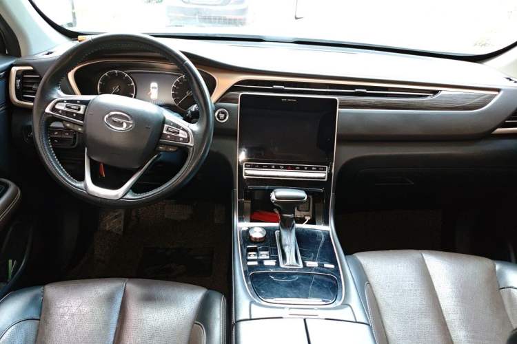 Used GAC Trumpchi GS5 2019 270T Automatic Luxury Edition Interior 2