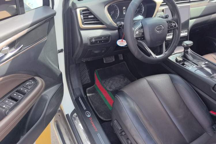 Used GAC Trumpchi GS5 2019 235T Automatic Luxury Edition Interior 2