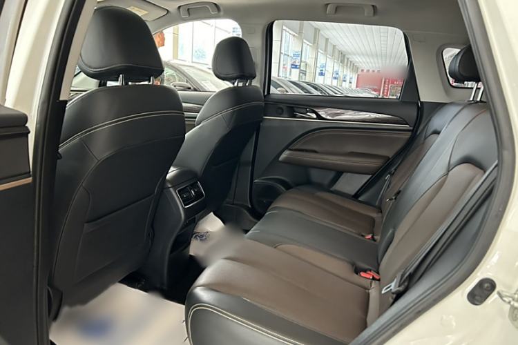 Used GAC Trumpchi GS5 2019 270T Automatic Elite Edition Interior 3
