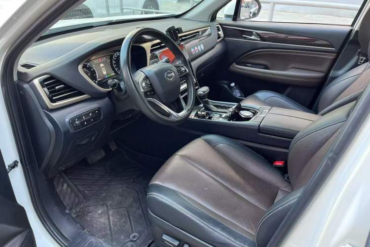 Used GAC Trumpchi GS5 2019 270T Automatic Luxury Edition Interior 4