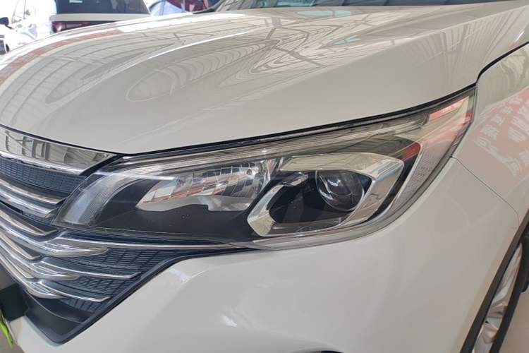 Used GAC Trumpchi GS5 2019 235T Automatic Elite Edition Left Front Headlight