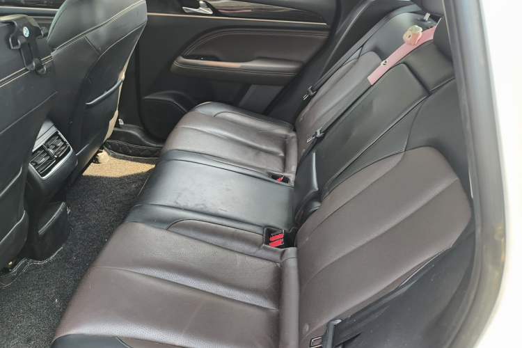 Used GAC Trumpchi GS5 2019 270T Automatic Luxury Edition Left Rear Seat
