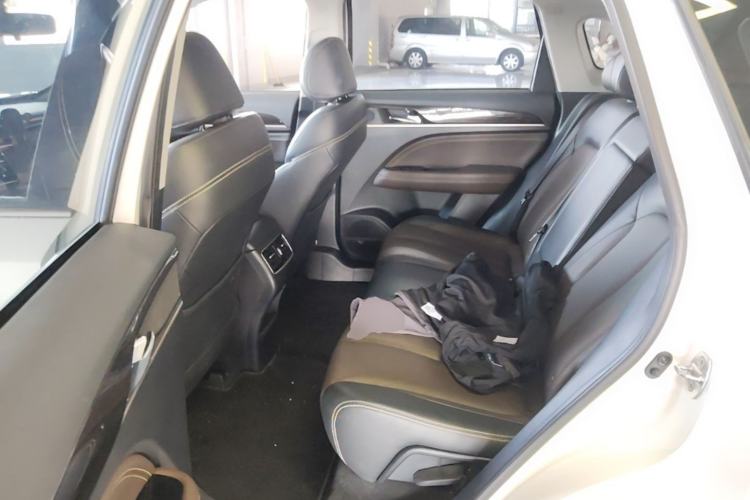 Used GAC Trumpchi GS5 2019 235T Automatic Luxury Edition Left Rear Seat