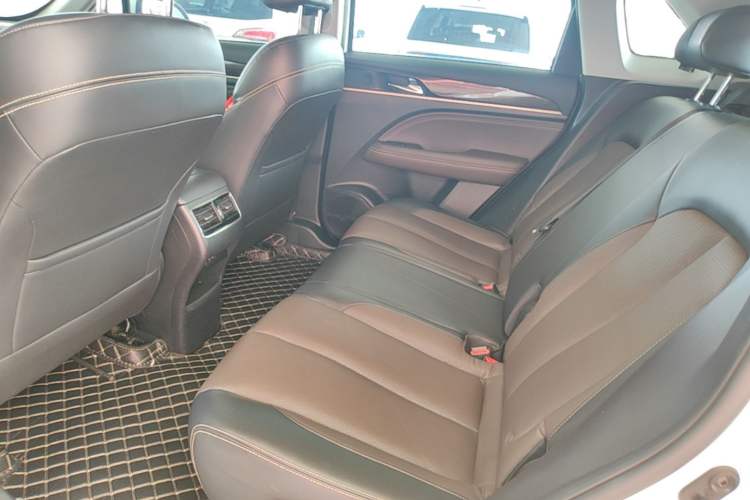 Used GAC Trumpchi GS5 2019 235T Automatic Elite Edition Left Rear Seat