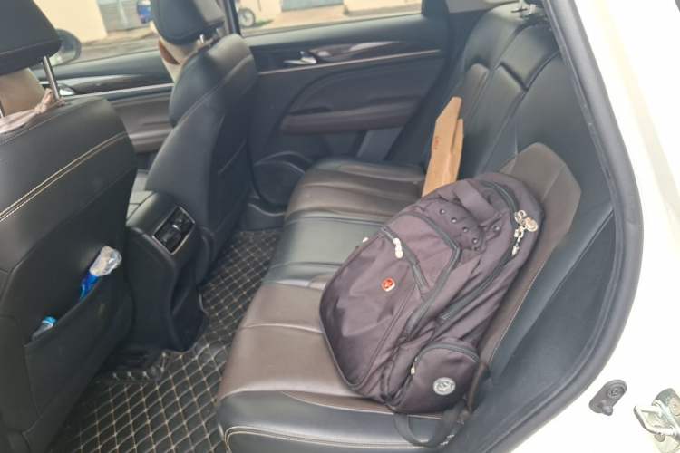 Used GAC Trumpchi GS5 2019 270T Automatic Luxury Edition Left Rear Seat