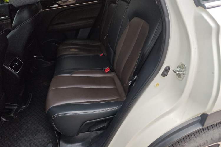 Used GAC Trumpchi GS5 2019 270T Automatic Luxury Edition Left Rear Seat