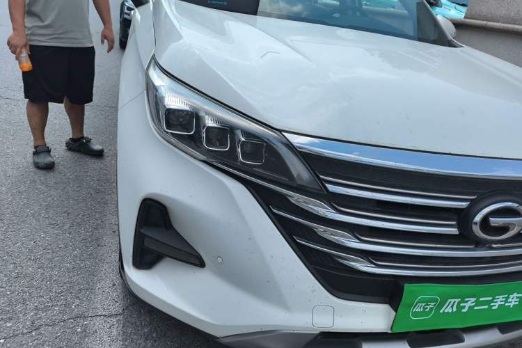 Used GAC Trumpchi GS5 2019 270T Automatic Luxury Edition Right Front Headlight