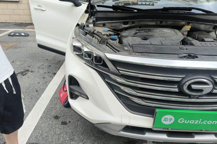 Used GAC Trumpchi GS5 2019 270T Automatic Luxury Edition Right Front Headlight
