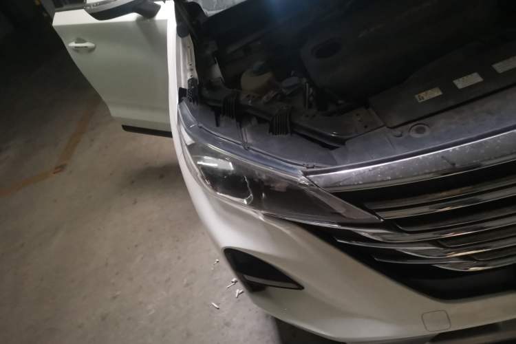 Used GAC Trumpchi GS5 2019 235T Automatic Comfort Edition Right Front Headlight