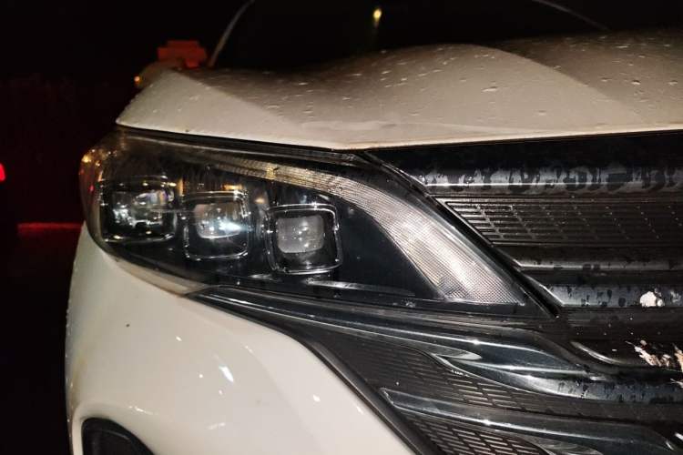 Used GAC Trumpchi GS5 2019 270T Automatic Luxury Edition Right Front Headlight