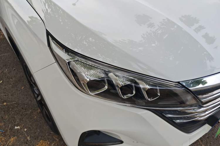 Used GAC Trumpchi GS5 2019 270T Automatic Luxury Edition Right Front Headlight