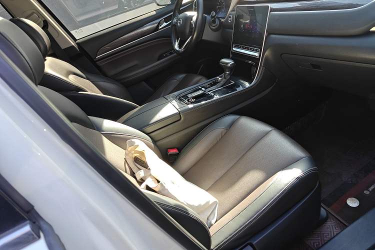 Used GAC Trumpchi GS5 2019 270T Automatic Elite Edition Right Front Seat