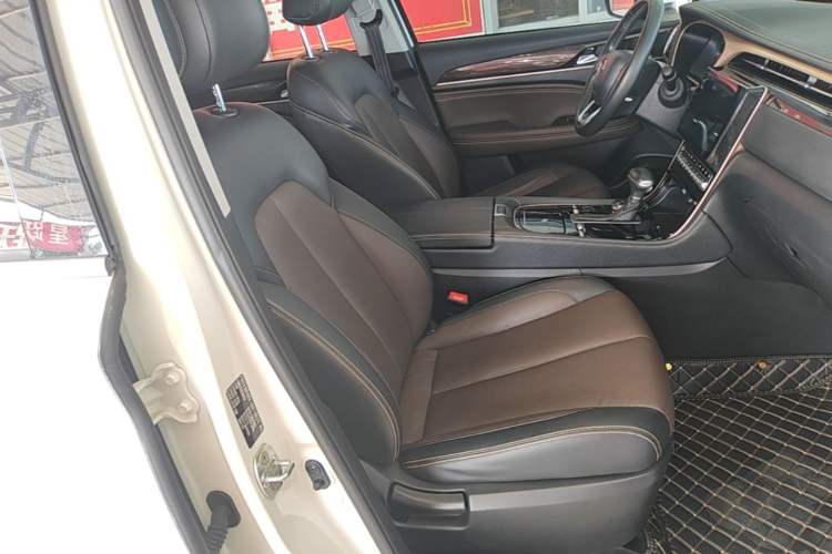 Used GAC Trumpchi GS5 2019 235T Automatic Elite Edition Right Front Seat