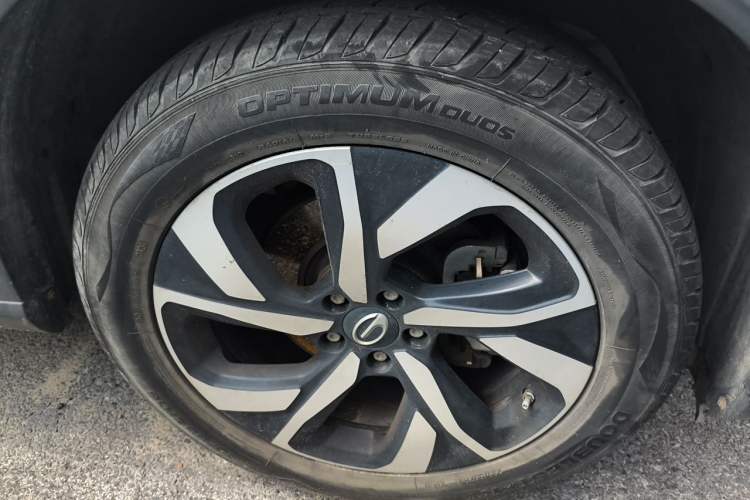 Used GAC Trumpchi GS5 2019 270T Automatic Luxury Edition Right Front Wheel Hub