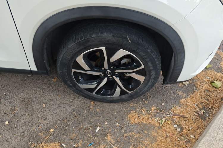 Used GAC Trumpchi GS5 2019 270T Automatic Luxury Edition Right Front Wheel Hub