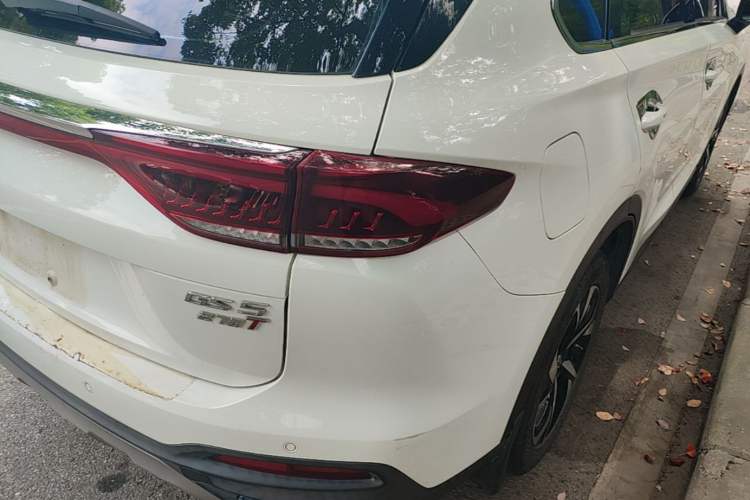 Used GAC Trumpchi GS5 2019 270T Automatic Luxury Edition Right Rear Taillight