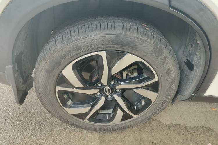 Used GAC Trumpchi GS5 2019 270T Automatic Luxury Edition Right Rear Wheel Hub