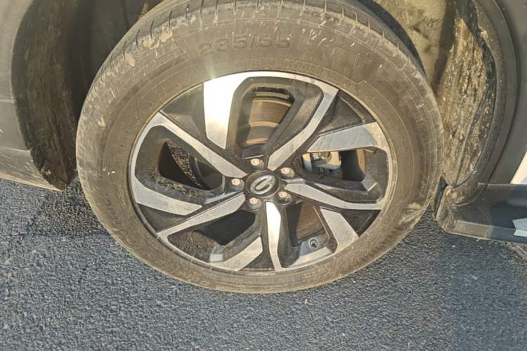 Used GAC Trumpchi GS5 2019 270T Automatic Luxury Edition Right Rear Wheel Hub