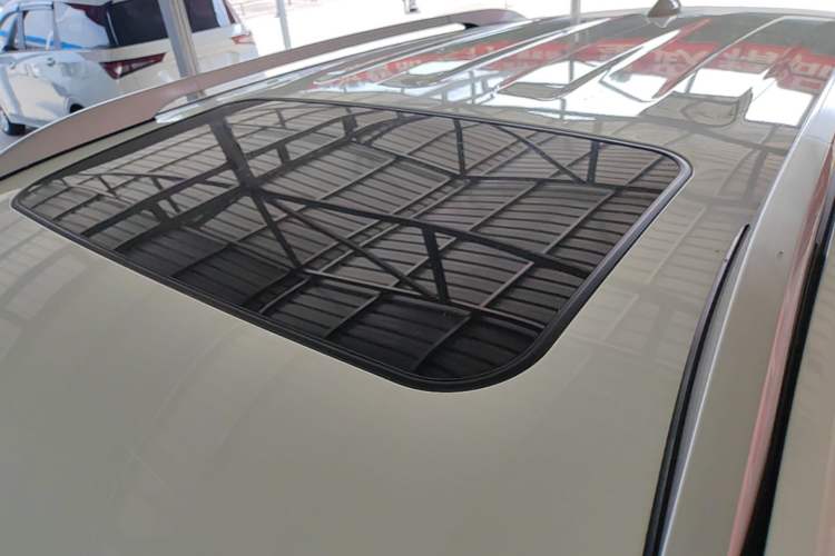 Used GAC Trumpchi GS5 2019 235T Automatic Elite Edition Roof