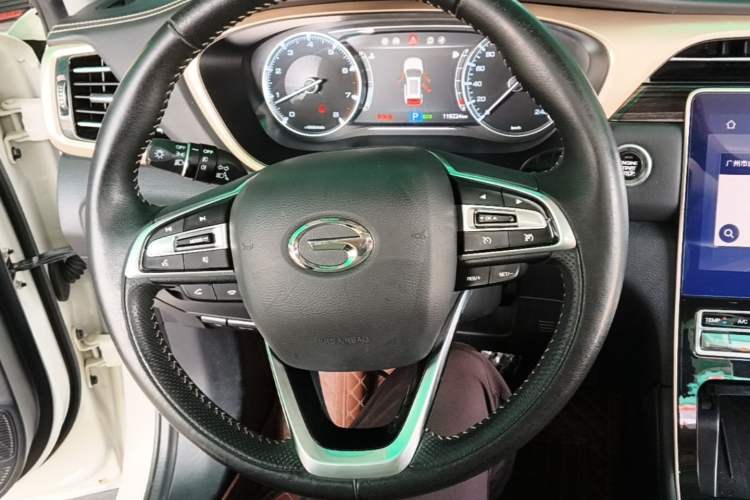 Used GAC Trumpchi GS5 2019 235T Automatic Luxury Edition Steering Wheel