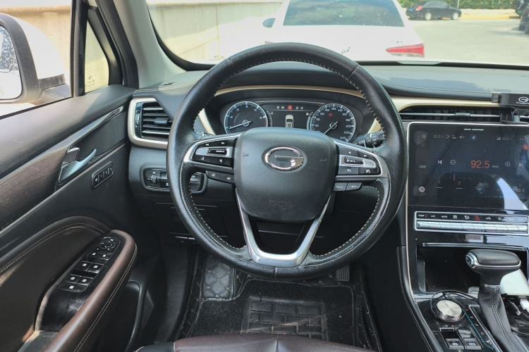 Used GAC Trumpchi GS5 2019 270T Automatic Luxury Edition Steering Wheel