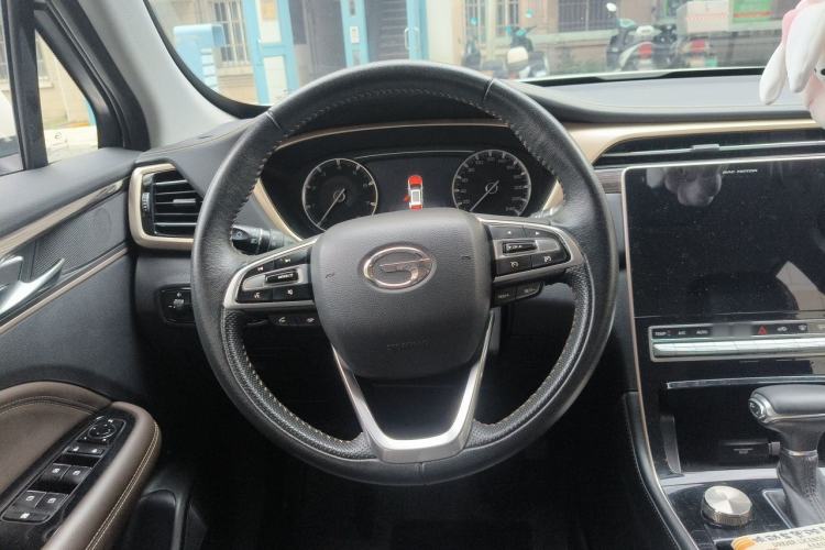 Used GAC Trumpchi GS5 2019 270T Automatic Luxury Edition Steering Wheel