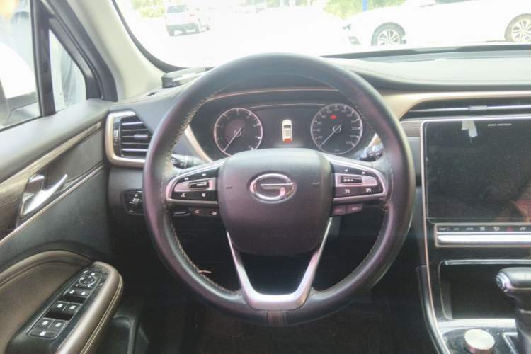 Used GAC Trumpchi GS5 2019 270T Automatic Luxury Edition Steering Wheel